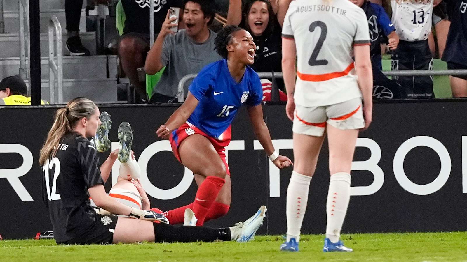 这种关怀使 这种关怀使